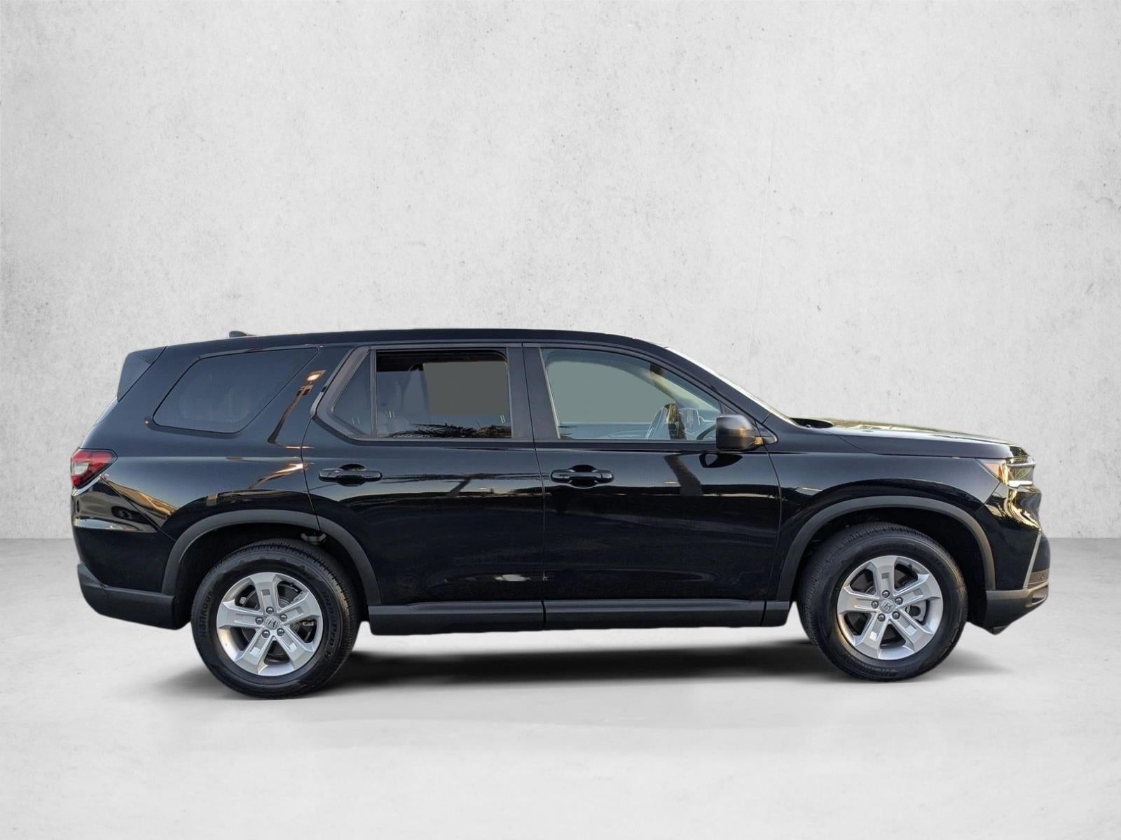 2023 Honda Pilot LX 2WD