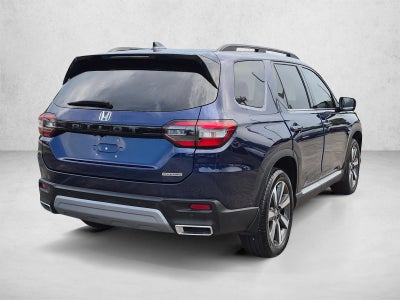 2024 Honda Pilot Touring 2WD