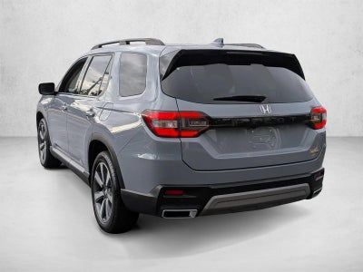 2023 Honda Pilot Touring 2WD