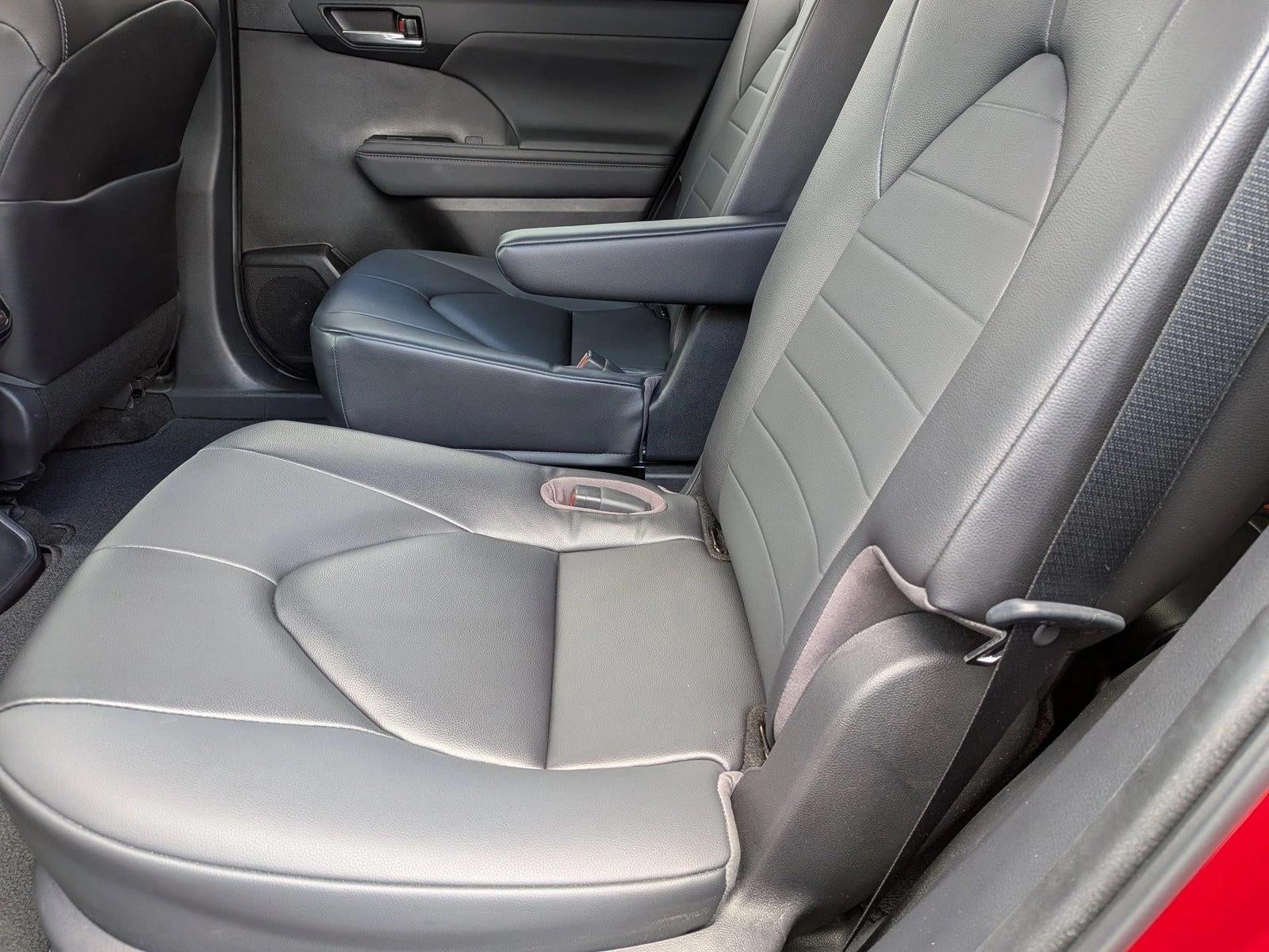 2023 Toyota Highlander XLE FWD (Natl)