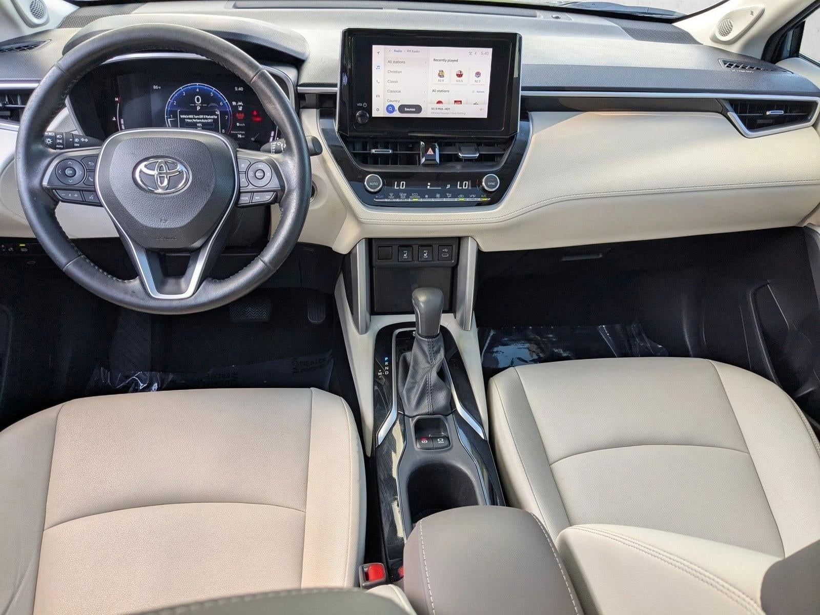 2023 Toyota Corolla Cross XLE 2WD (Natl)