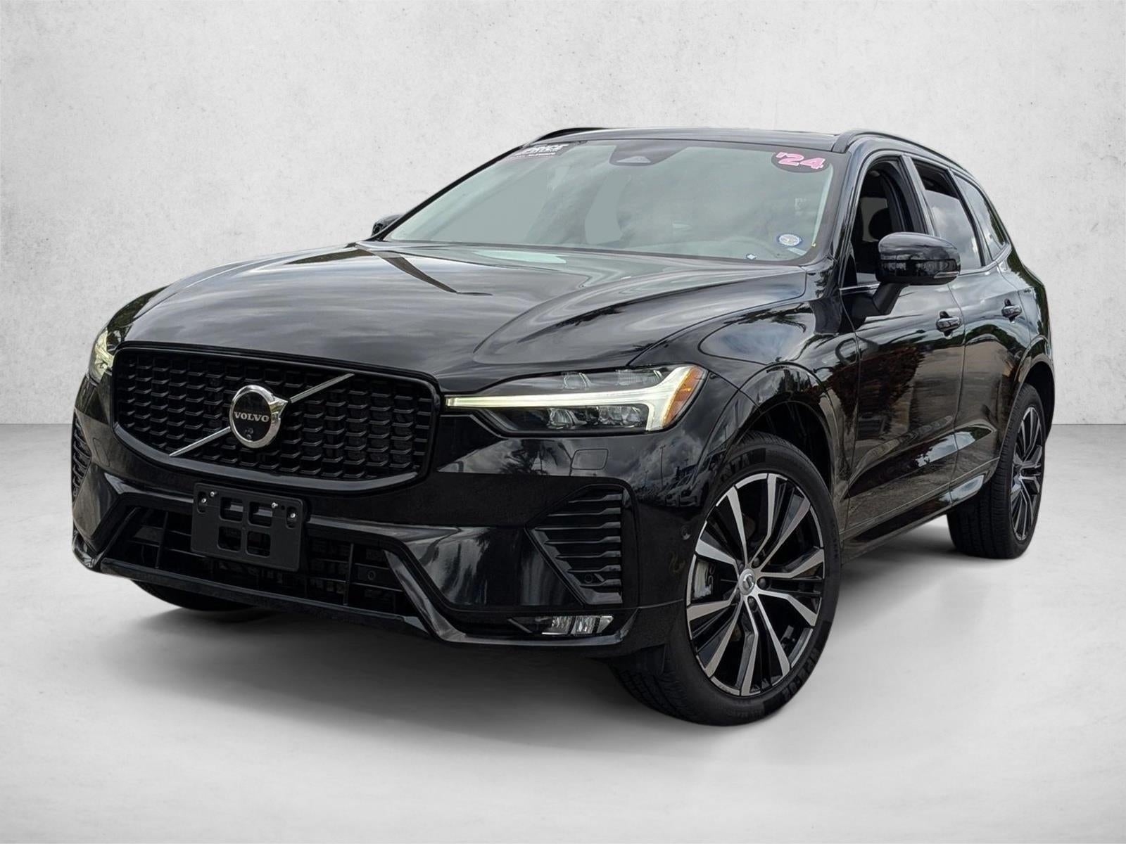 2024 Volvo XC60 B5 AWD Plus Dark Theme