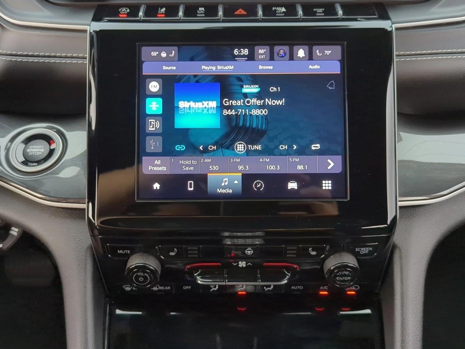 2022 Jeep Grand Cherokee L Altitude 4x4