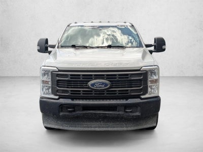 2023 Ford Super Duty F-350 DRW XL 4WD Crew Cab 8' Box