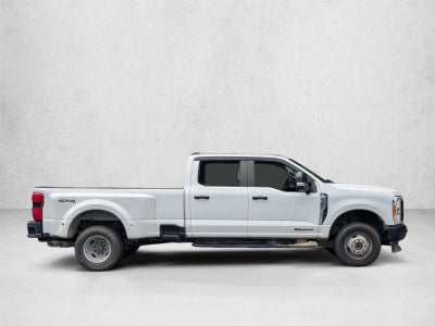 2023 Ford Super Duty F-350 DRW XL 4WD Crew Cab 8' Box