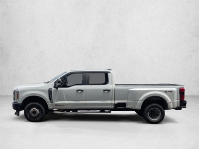 2023 Ford Super Duty F-350 DRW XL 4WD Crew Cab 8' Box