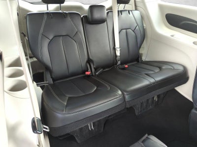 2023 Chrysler Pacifica Touring L FWD