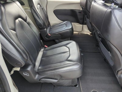 2023 Chrysler Pacifica Touring L FWD