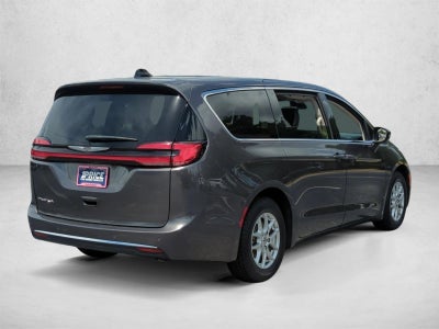2023 Chrysler Pacifica Touring L FWD