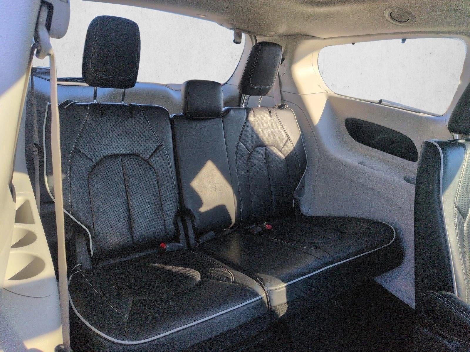 2024 Chrysler Pacifica Limited FWD