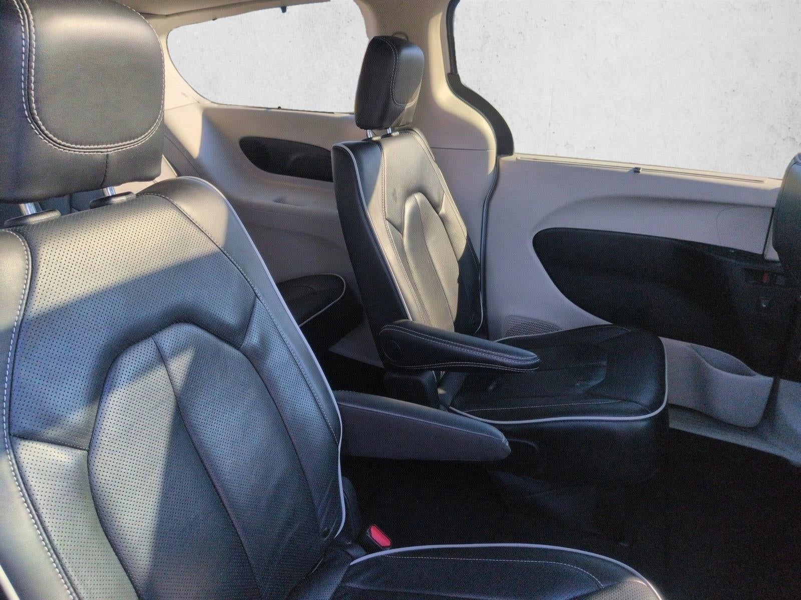 2024 Chrysler Pacifica Limited FWD