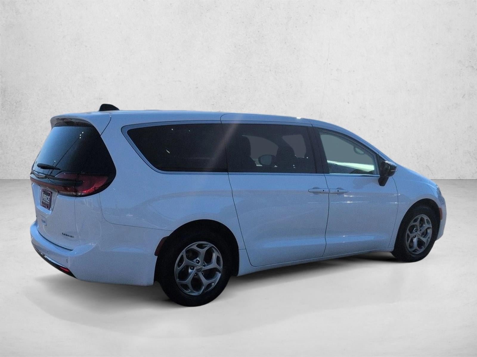 2024 Chrysler Pacifica Limited FWD