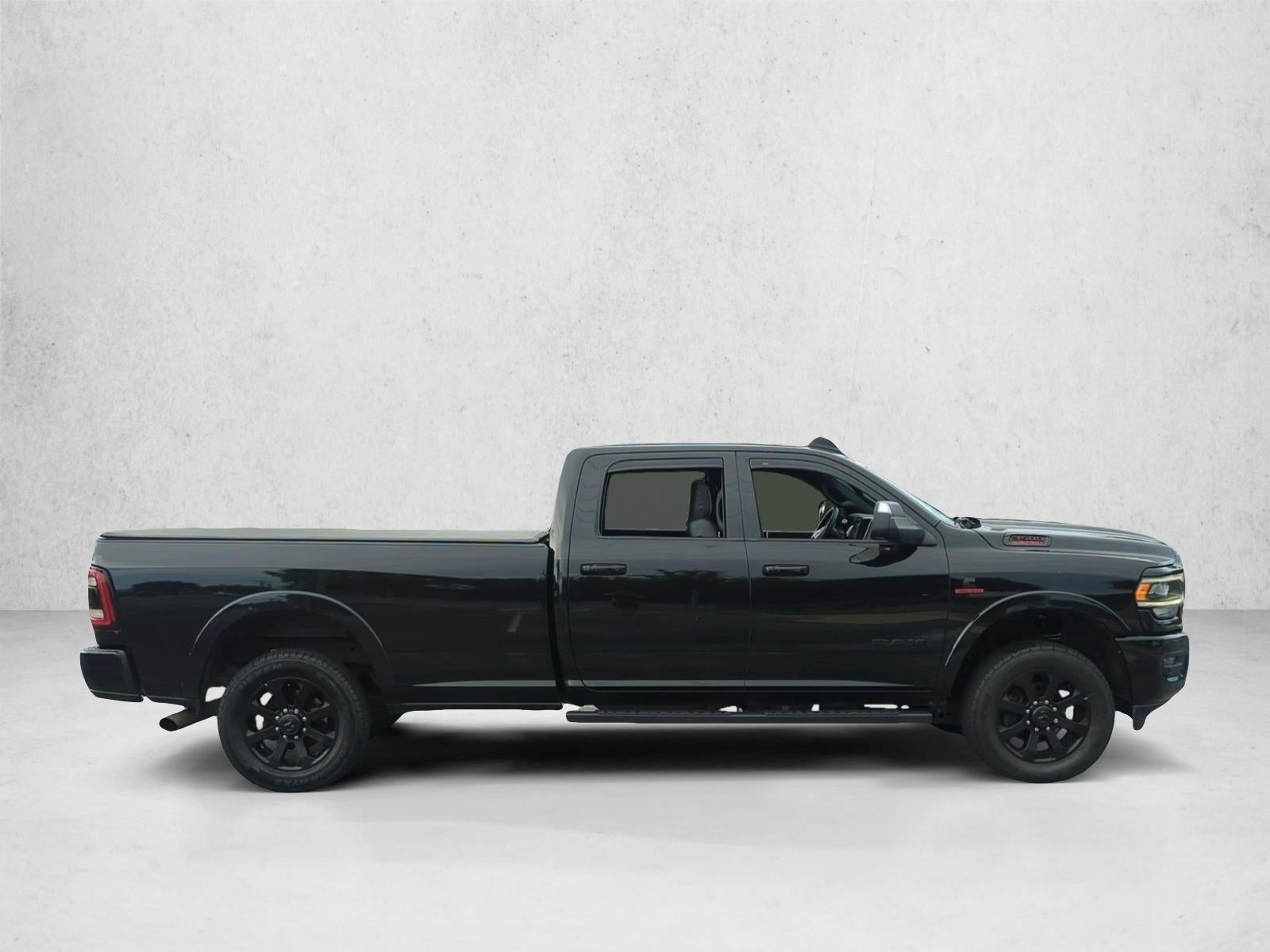 2022 RAM 3500 Laramie 4x4 Crew Cab 8' Box