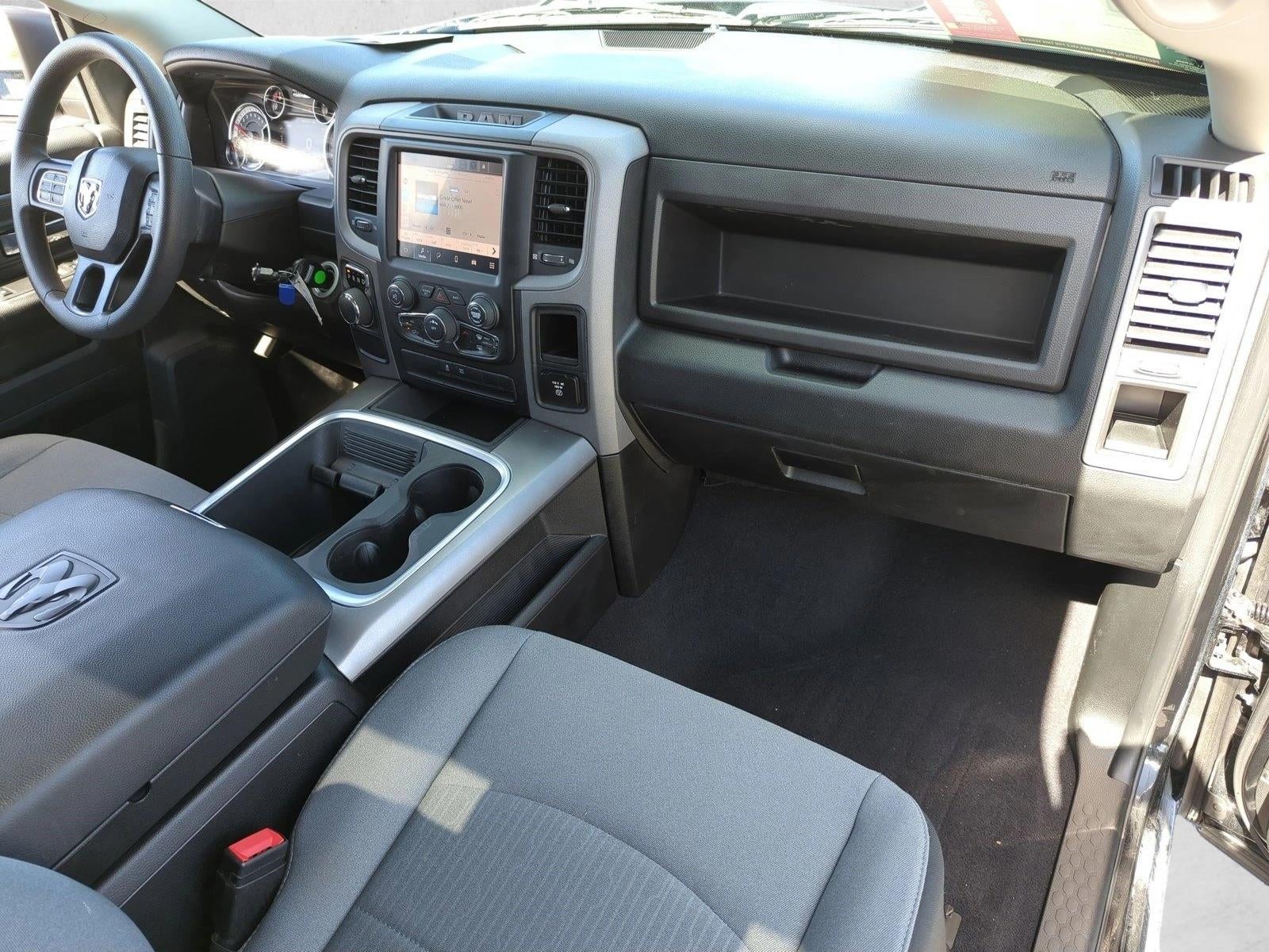 2022 RAM 1500 Classic Express 4x2 Reg Cab 6'4" Box