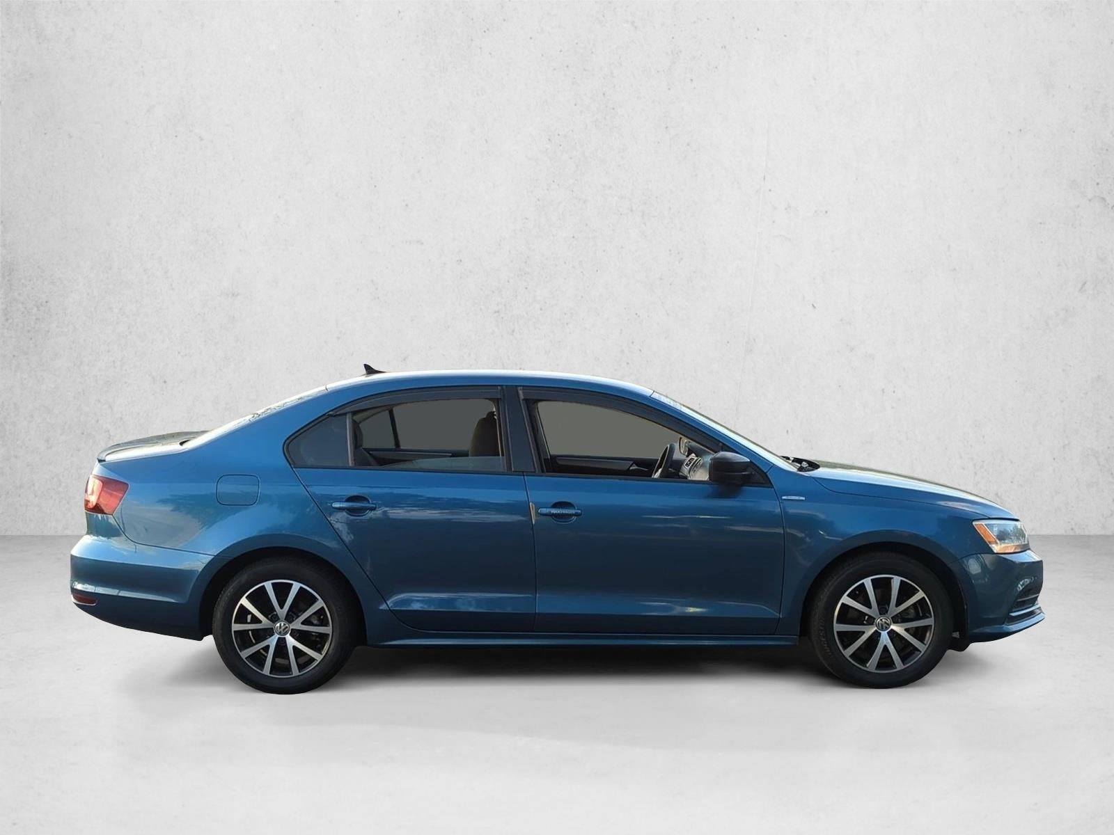 2016 Volkswagen Jetta 4dr Auto 1.4T SE Sedan