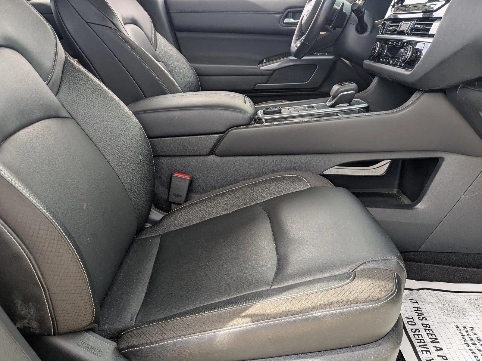 2022 Nissan Pathfinder SL 4WD