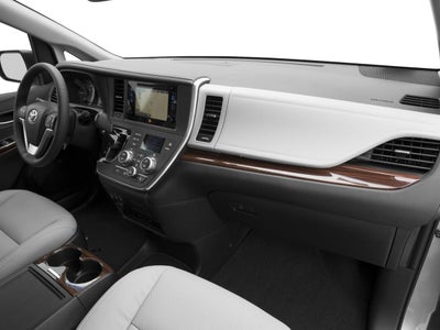 2017 Toyota Sienna XLE FWD 8-Passenger (Natl)