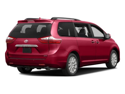 2017 Toyota Sienna XLE FWD 8-Passenger (Natl)