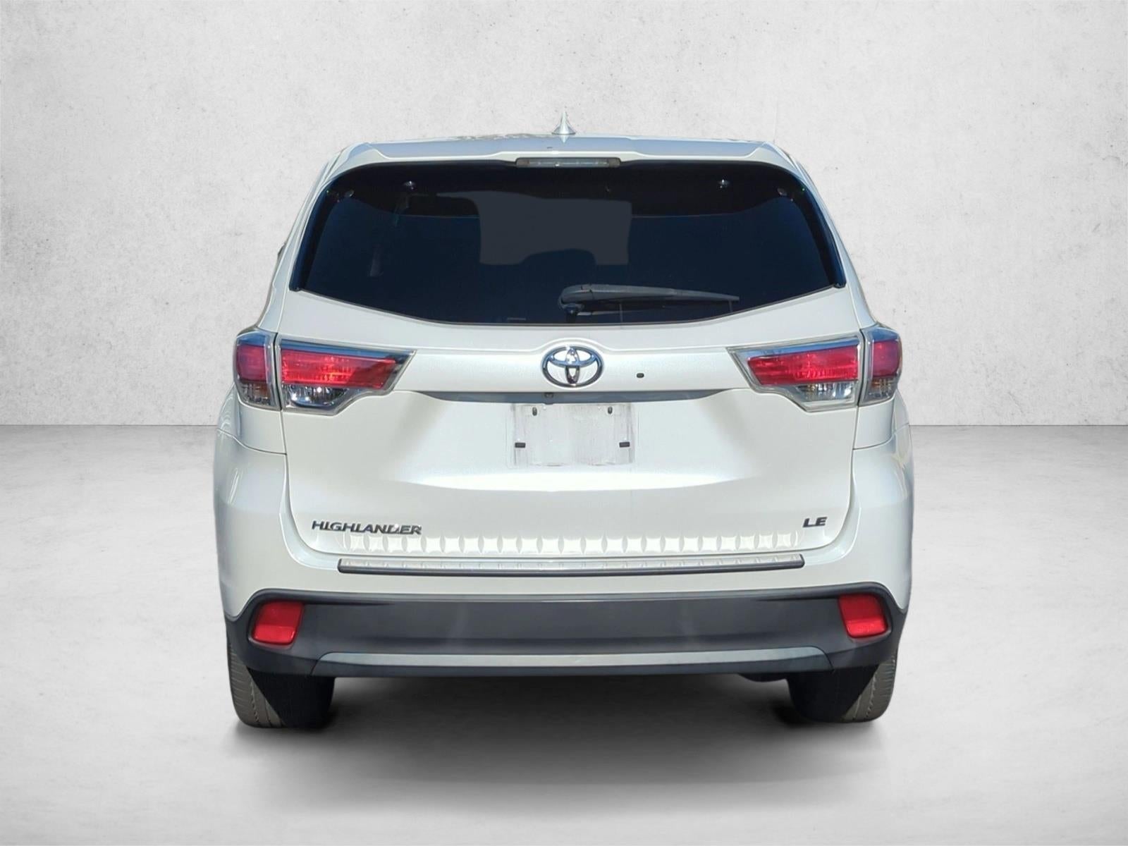 2015 Toyota Highlander FWD 4dr V6 LE Plus (SE)