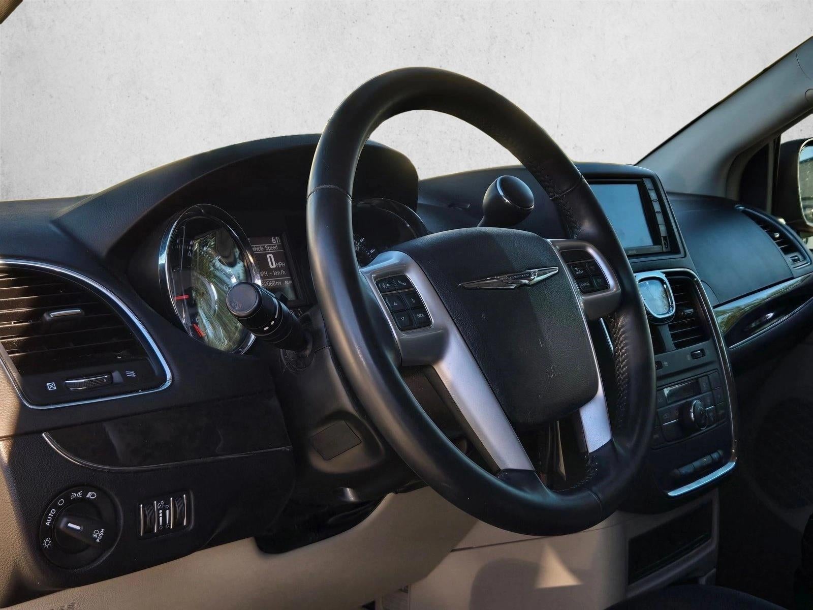 2016 Chrysler Town & Country 4dr Wgn Touring-L