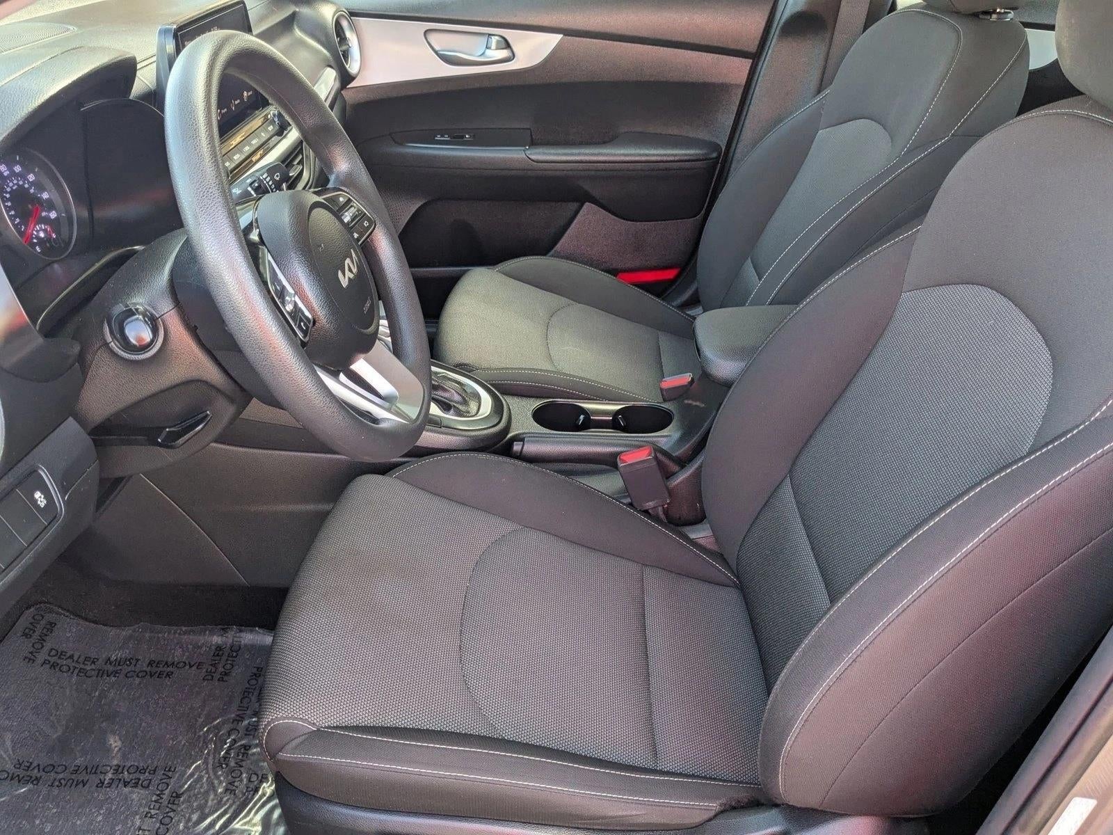 2023 Kia Forte LXS IVT