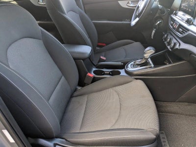 2023 Kia Forte LXS IVT