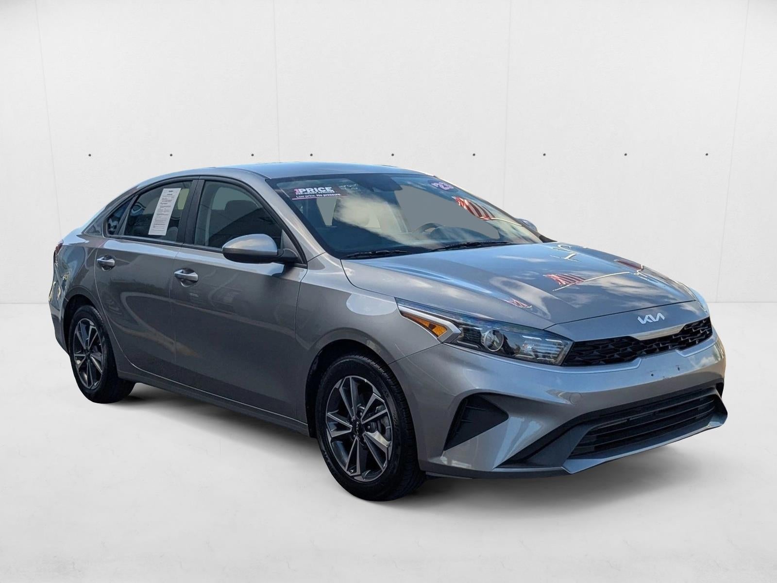 2023 Kia Forte LXS IVT