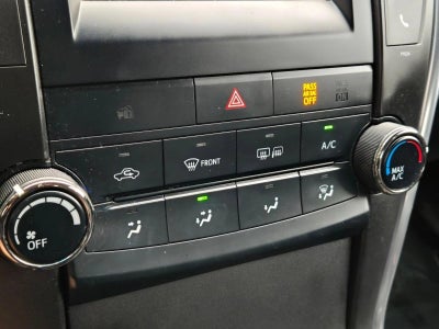 2016 Toyota Camry 4dr Sdn I4 Auto SE (SE)