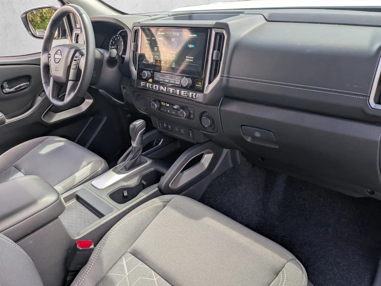 2025 Nissan Frontier Crew Cab 4x2 SV