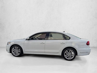 2019 Volkswagen Passat 2.0T Wolfsburg Edition Auto
