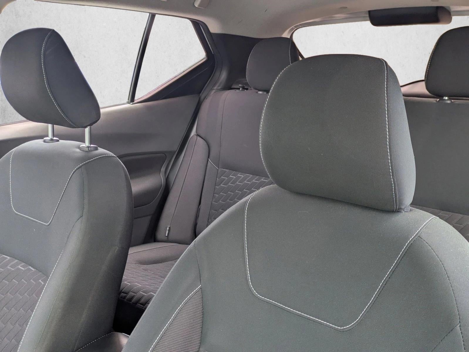 2021 Nissan Kicks SV FWD