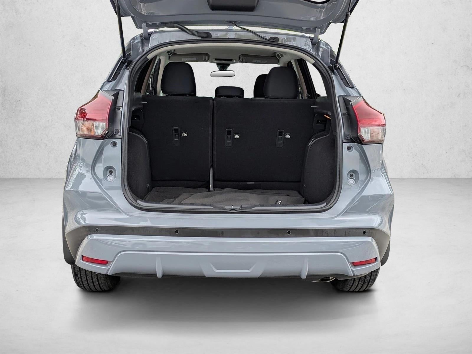 2023 Nissan Kicks SV FWD