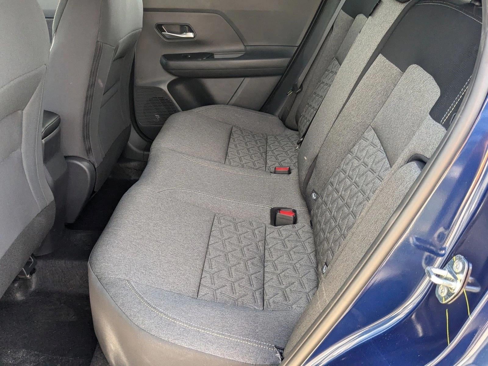 2025 Nissan Kicks SV FWD