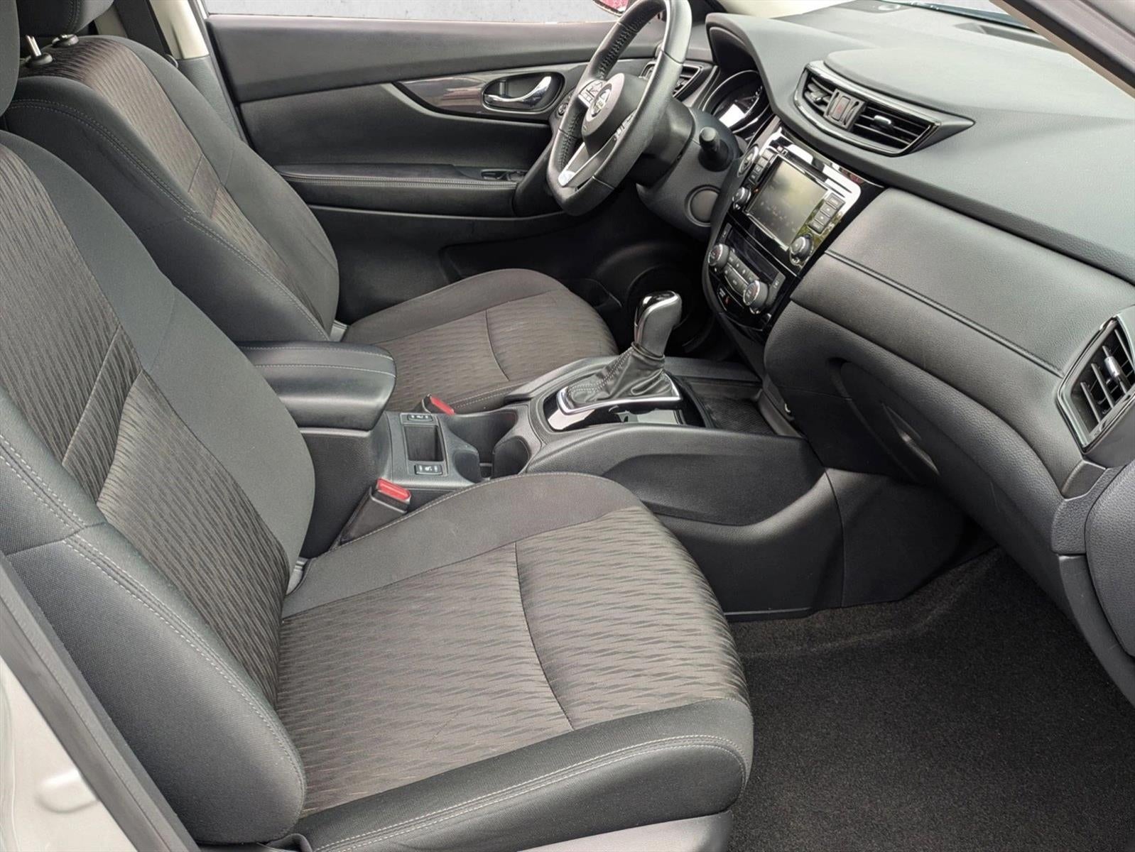 2020 Nissan Rogue FWD SV