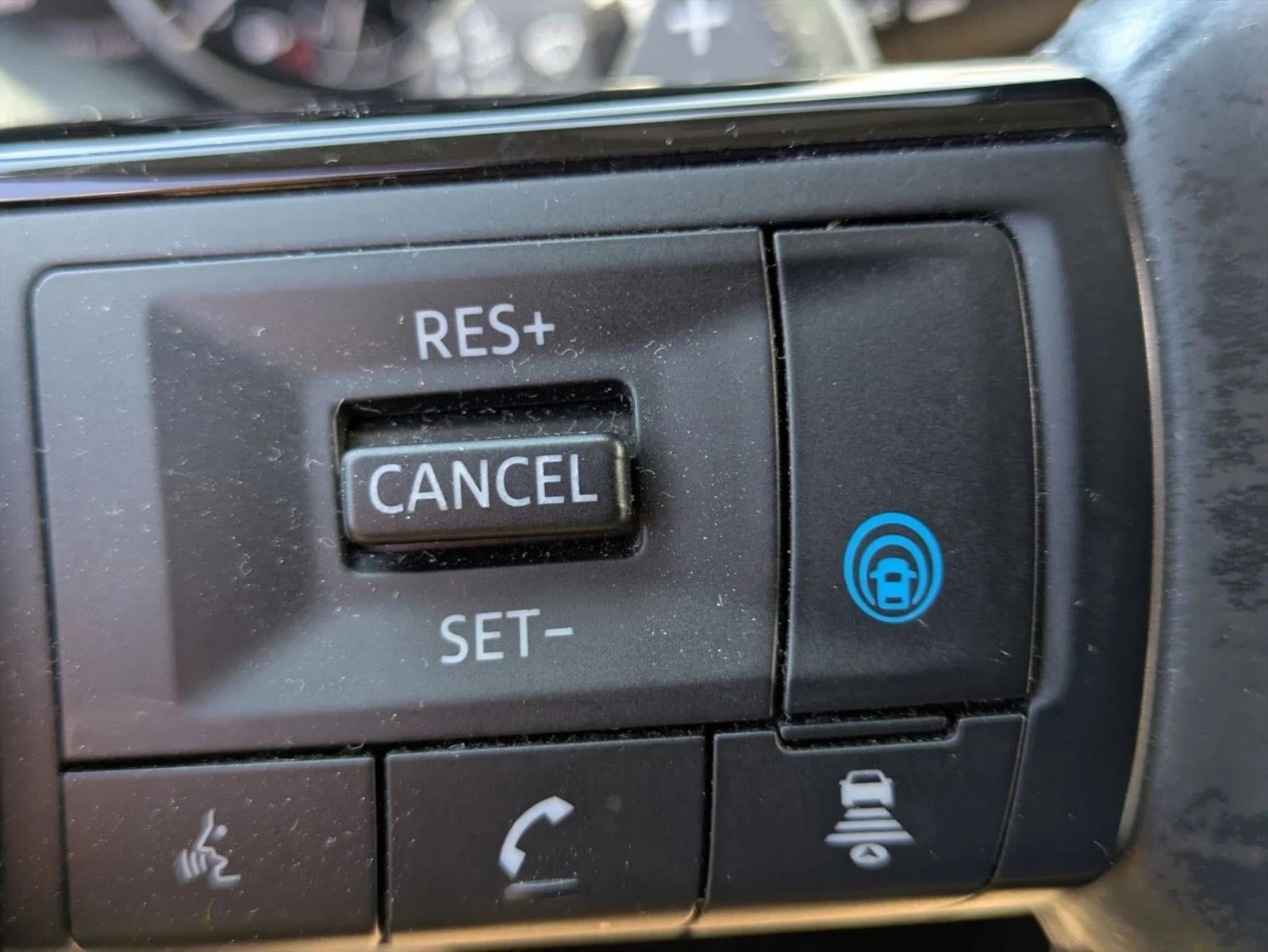 2021 Nissan Rogue FWD SV