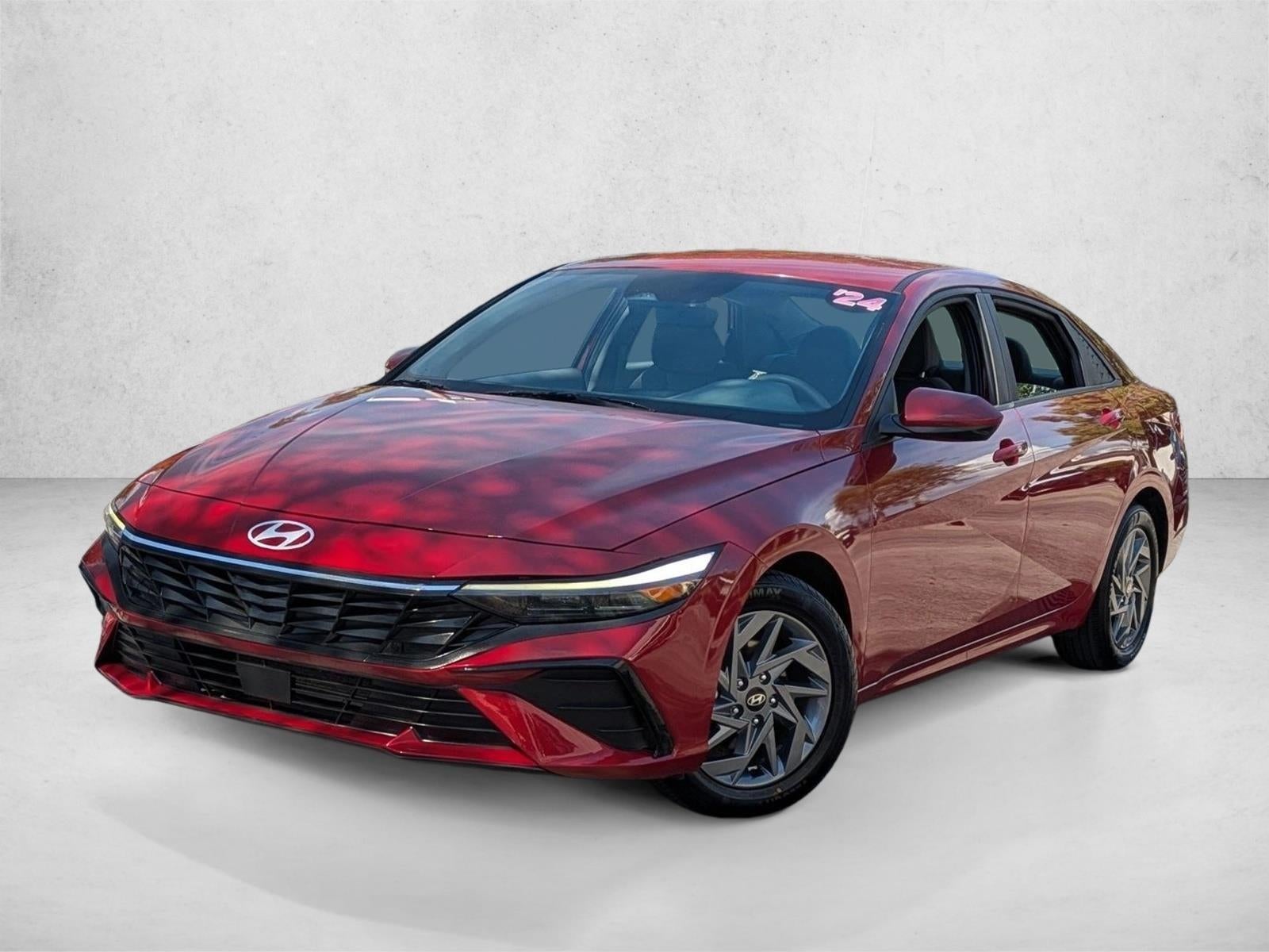 2024 Hyundai ELANTRA SEL IVT