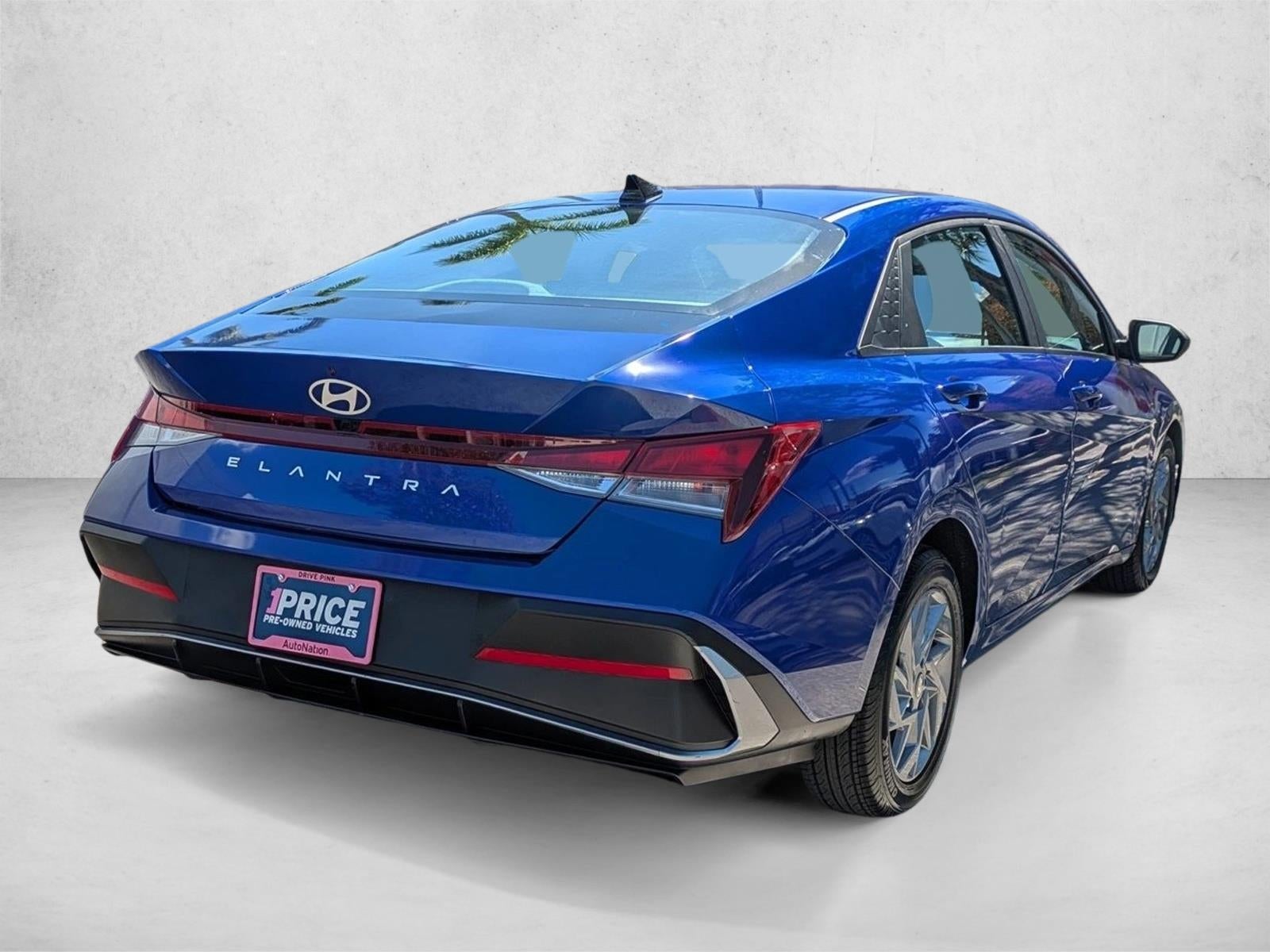 2024 Hyundai ELANTRA SEL IVT