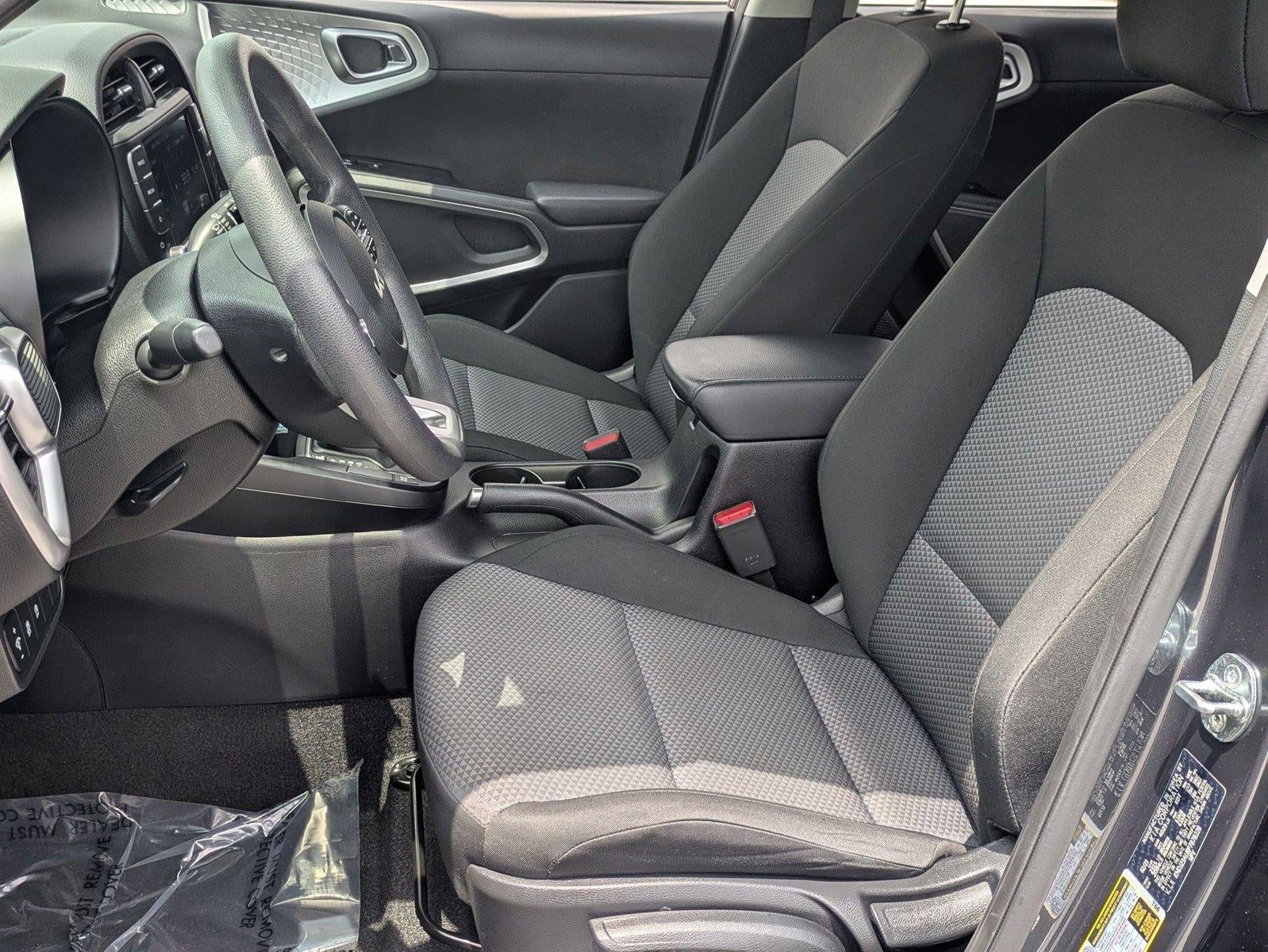 2023 Kia Soul LX IVT