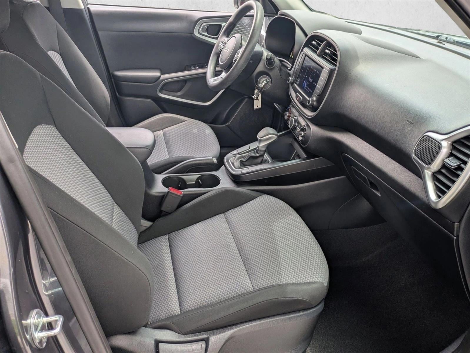 2023 Kia Soul LX IVT