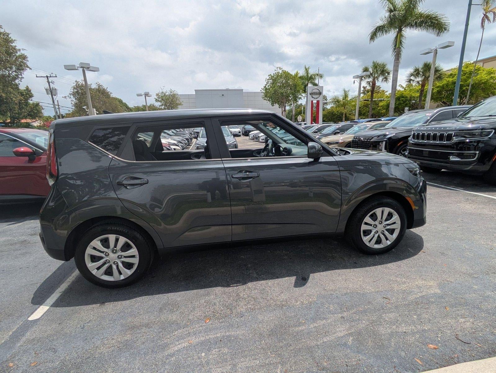 2023 Kia Soul LX IVT