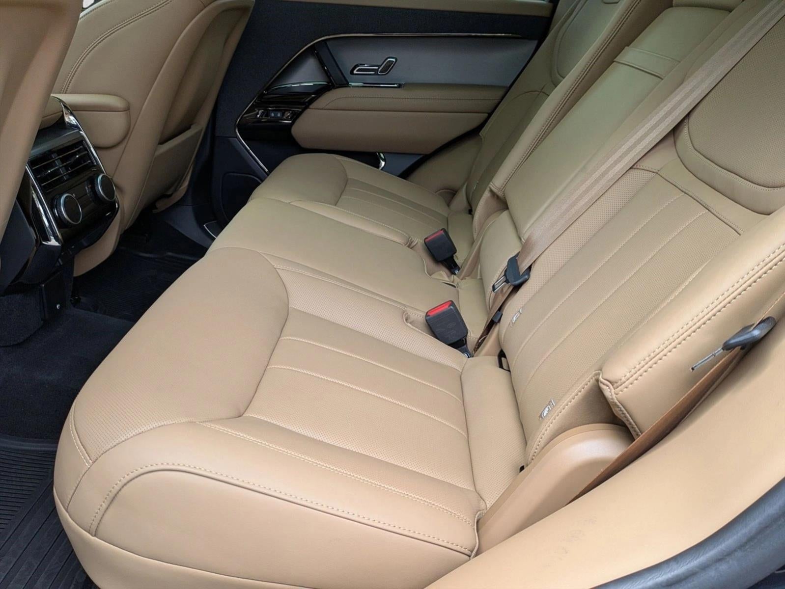 2025 Land Rover Range Rover Sport P360 SE