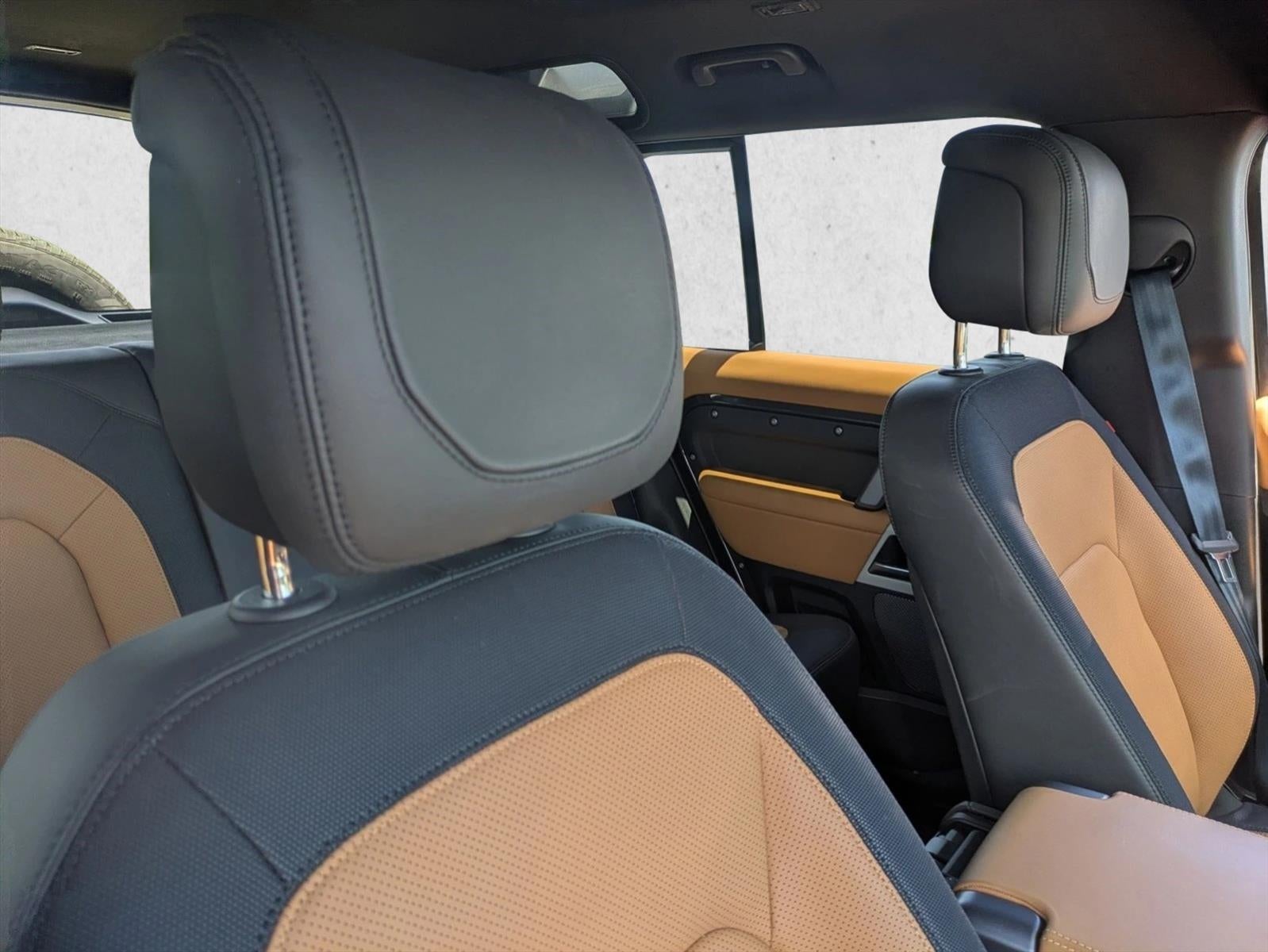 2024 Land Rover Defender 110 P400 X-Dynamic SE