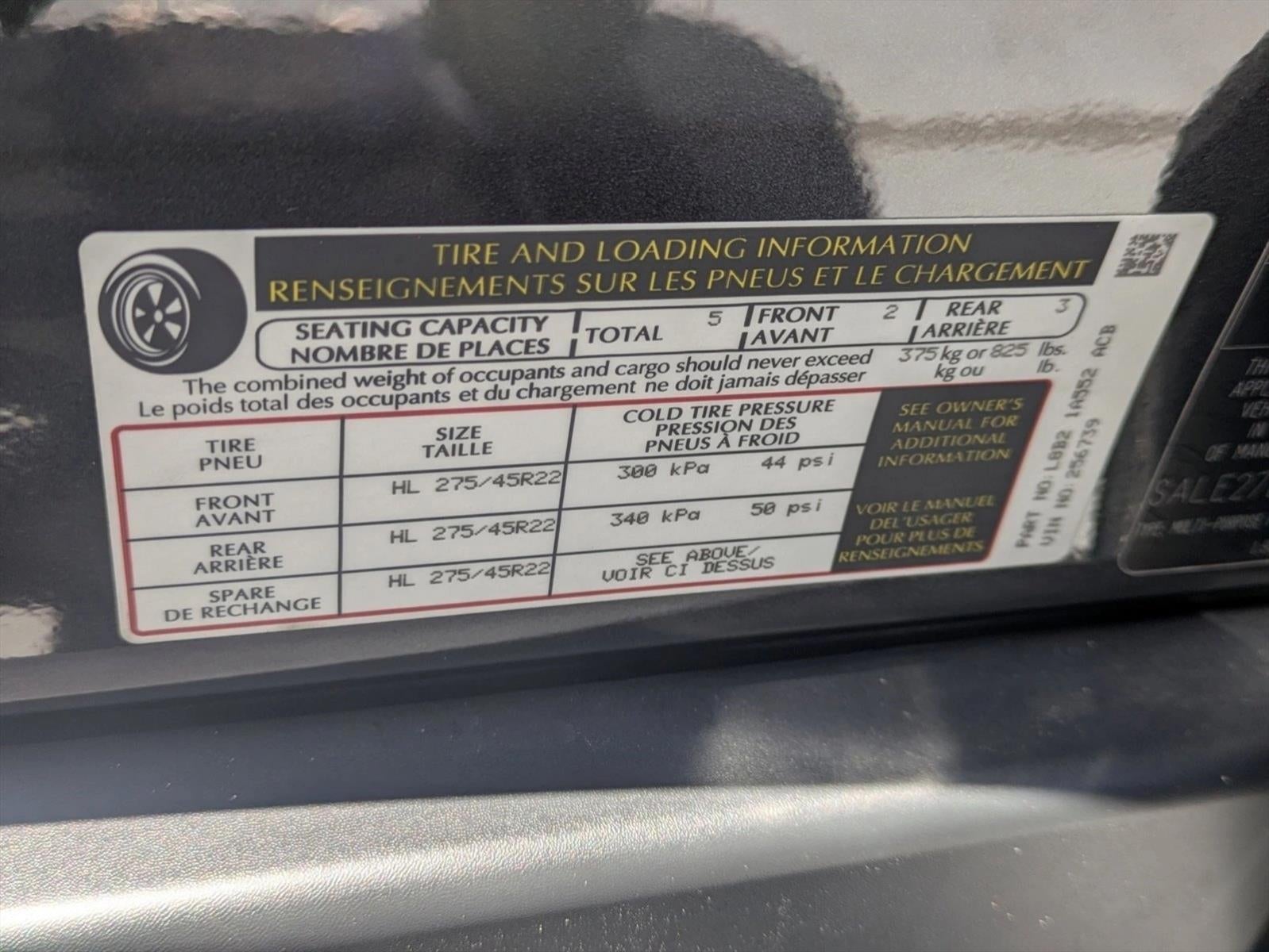 2024 Land Rover Defender 110 P400 X-Dynamic SE