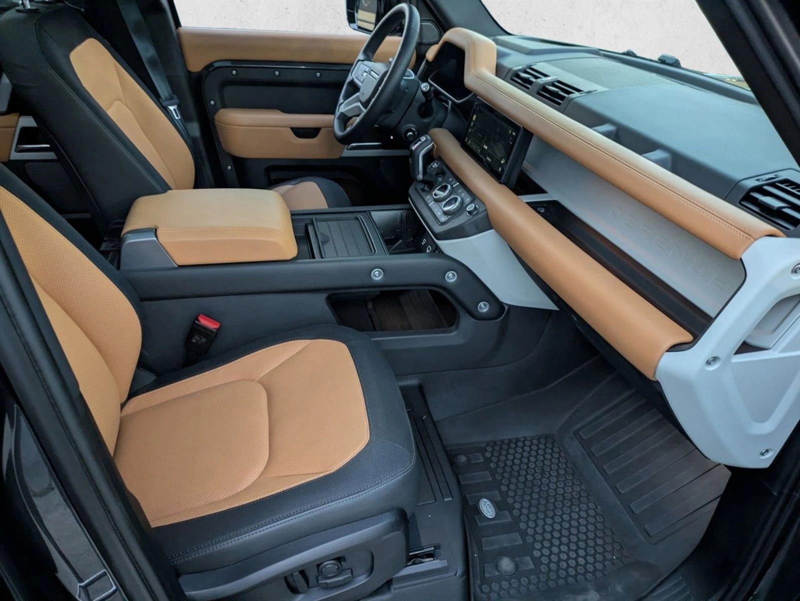 2024 Land Rover Defender 110 P400 X-Dynamic SE