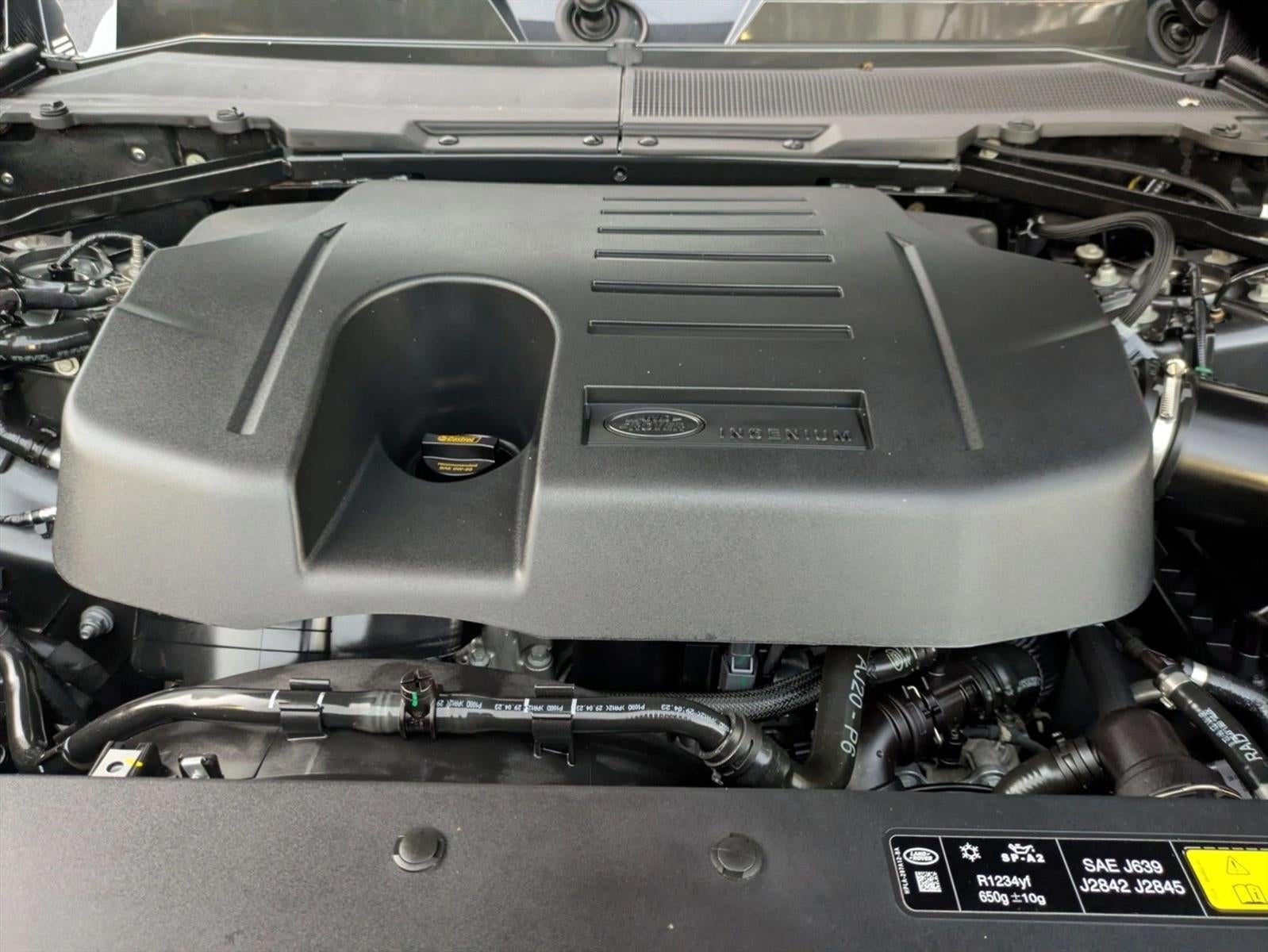 2024 Land Rover Defender 110 P400 X-Dynamic SE