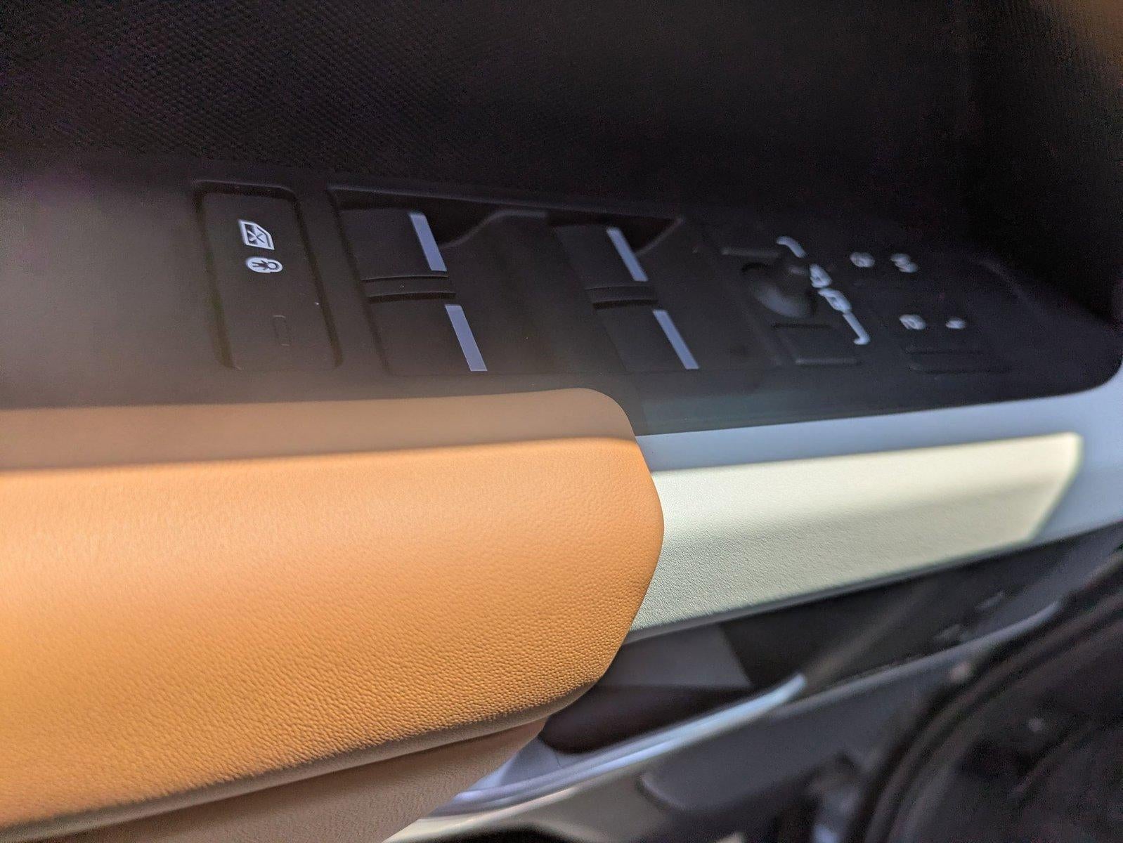 2024 Land Rover Defender 110 P400 X-Dynamic SE