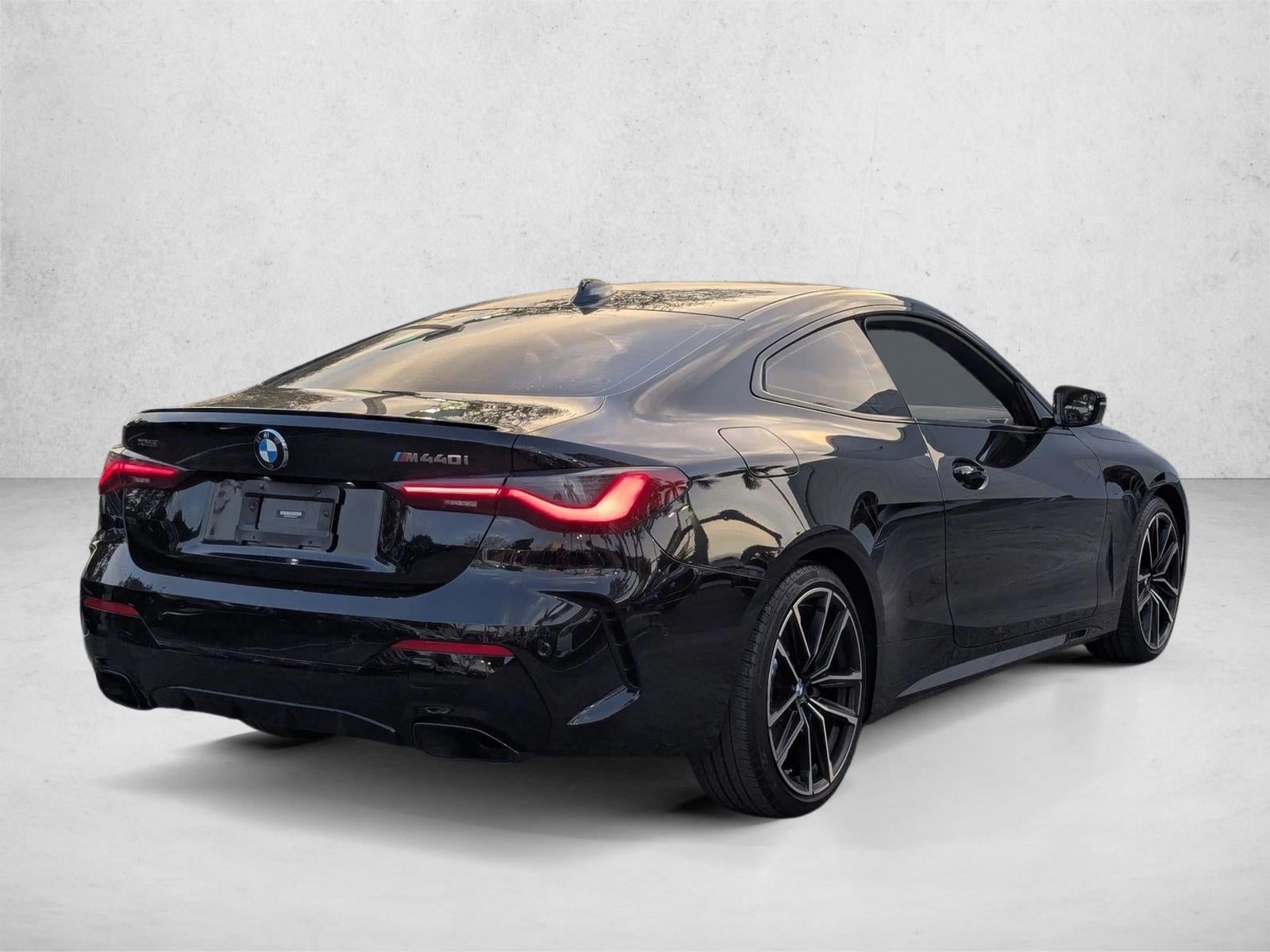 2021 BMW M440i xDrive Coupe