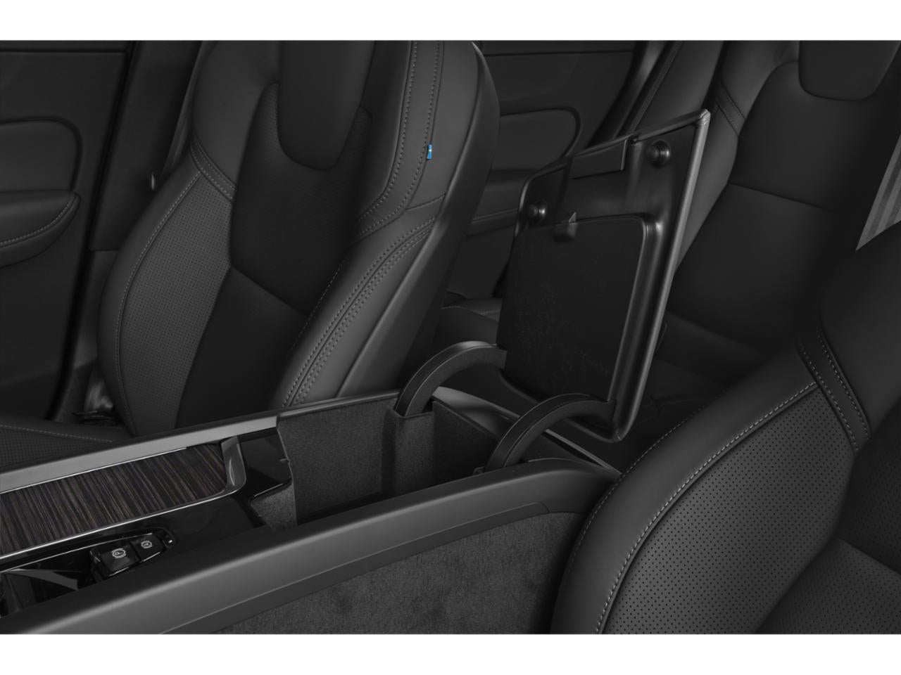 2022 Volvo XC60 Recharge Plug-In Hybrid T8 eAWD PHEV Inscription Expression