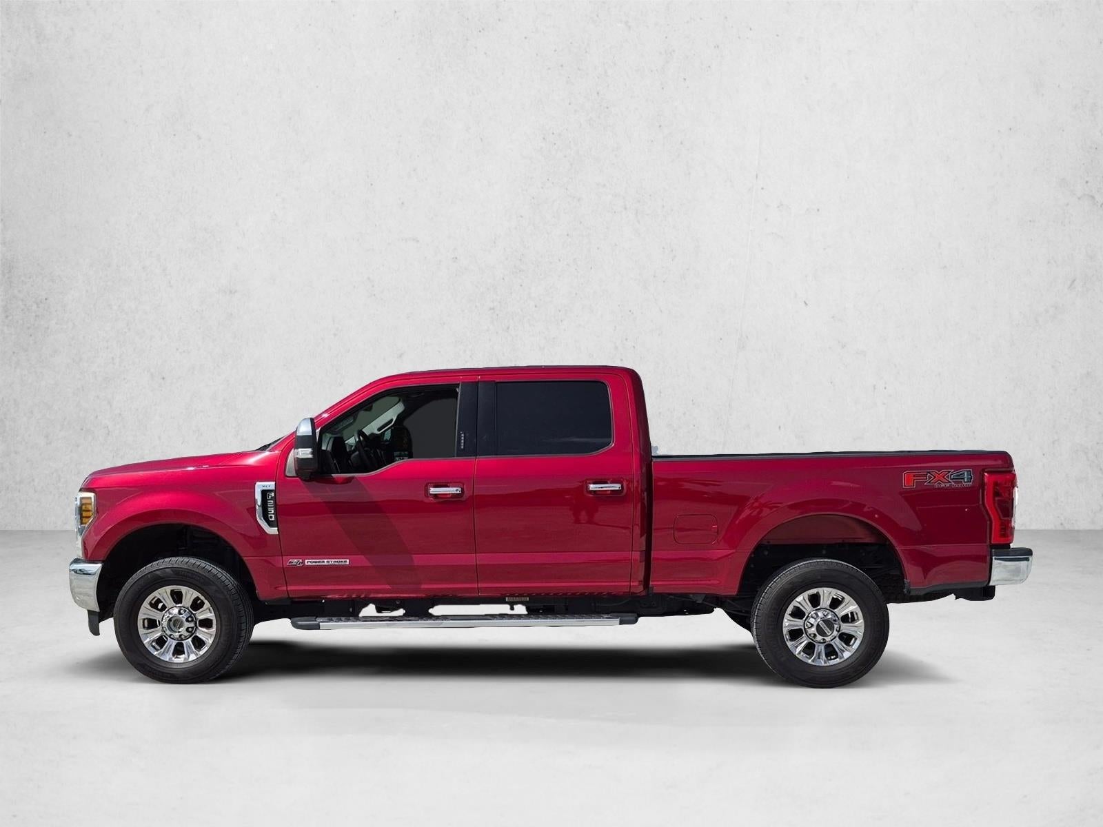 2019 Ford Super Duty F-250 SRW XLT 4WD Crew Cab 6.75' Box