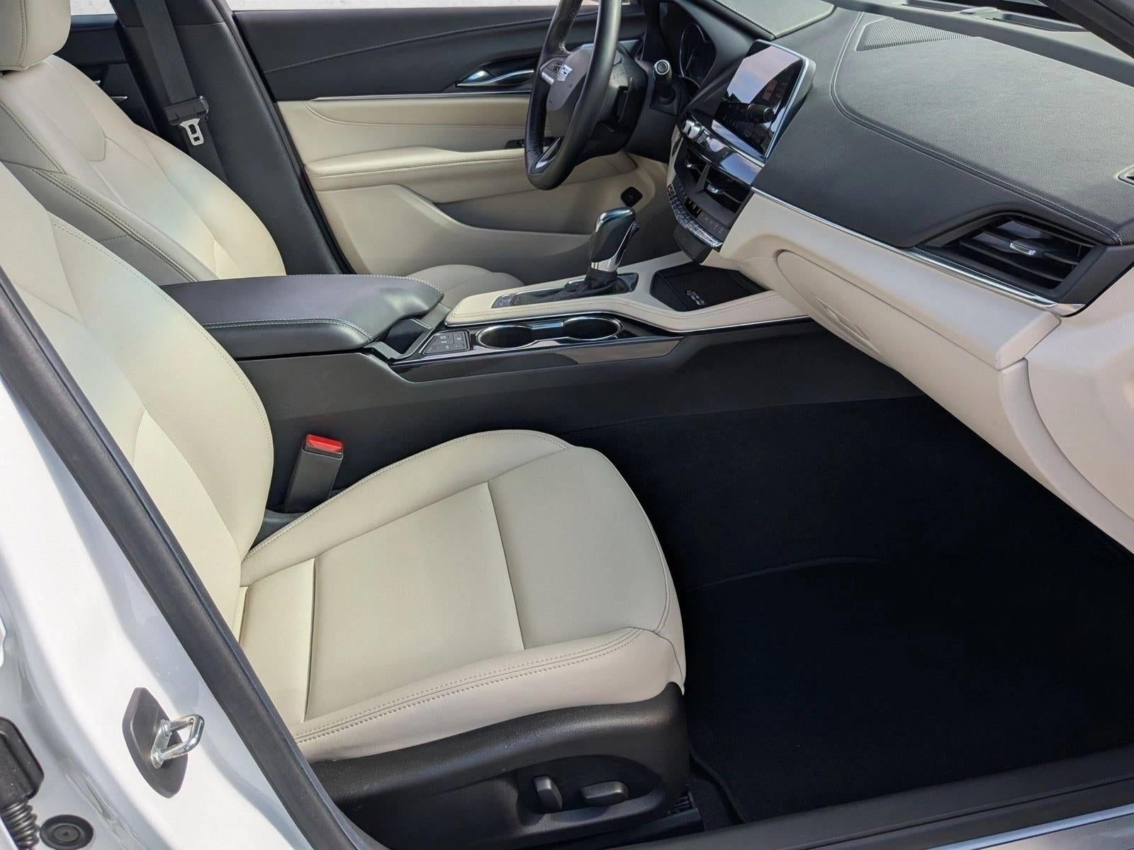 2021 Cadillac CT4 4dr Sdn Luxury